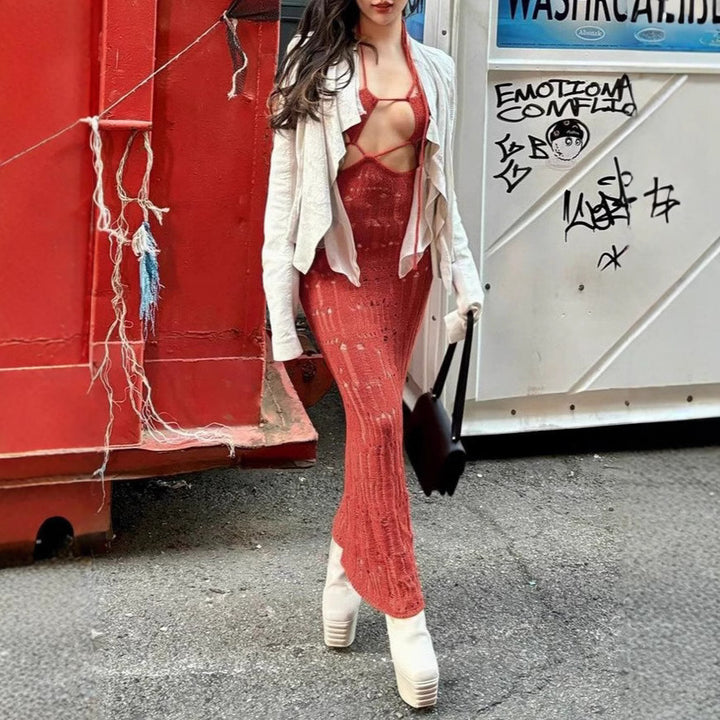 Damen Maxikleid mit raffiniertem Cut-Out-Design und zarten Trägern Echo Archiv