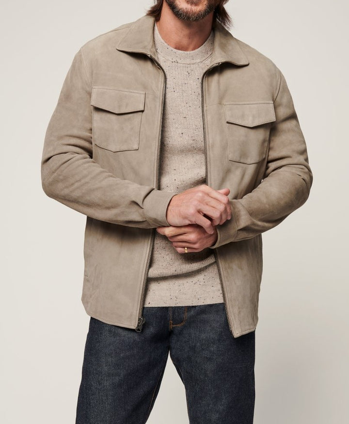 Herren Wildlederjacke mit praktischen Pattentaschen und elegantem Schnitt Echoarchiv