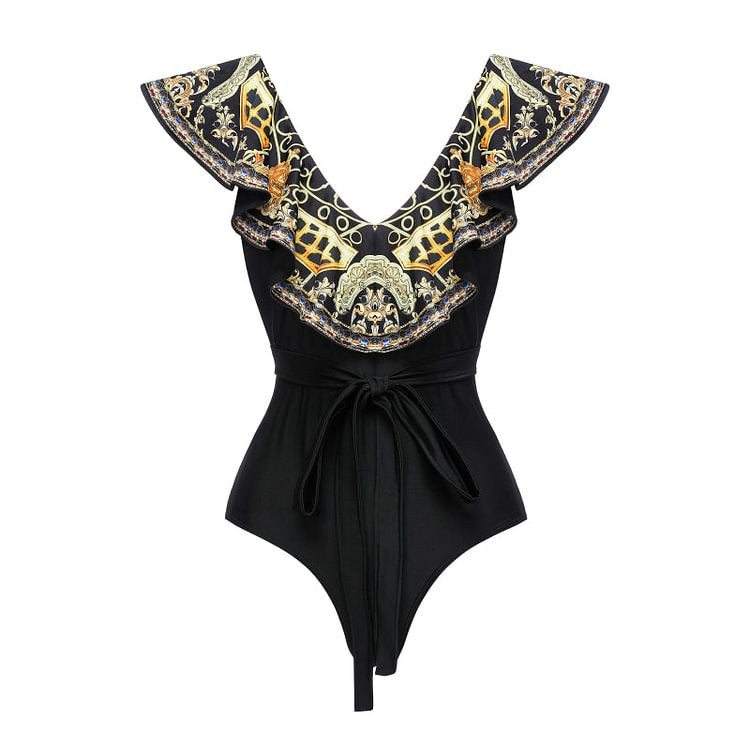 Damen Einteiler Badeanzug mit elegantem Design und passendem Wickeltuch Echo Archiv