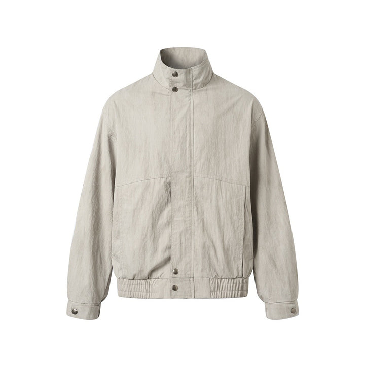 Unisex Kurzblouson im minimalistischen Workwear‑Look mit hohem Stehkragen und Druckknopfverschluss Echoarchiv