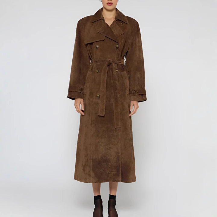 Damen nan langer Veloursleder-Trenchcoat mit Bindegürtel, doppelreihiger Knopfleiste und Ärmelriegel Echo Archiv