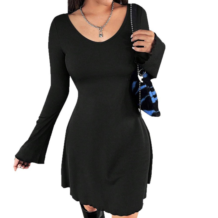 Damen geripptes A-Linien-Minikleid mit ausgestellten Glockenärmeln – Élara