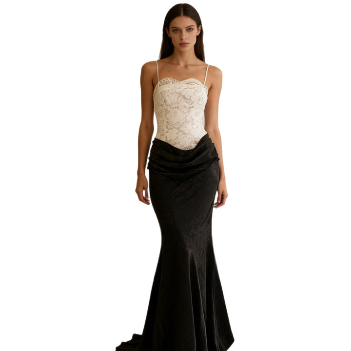 Damen Elegantes Abendkleid mit Spitzenoberteil und schwingendem Rock Echo Archiv