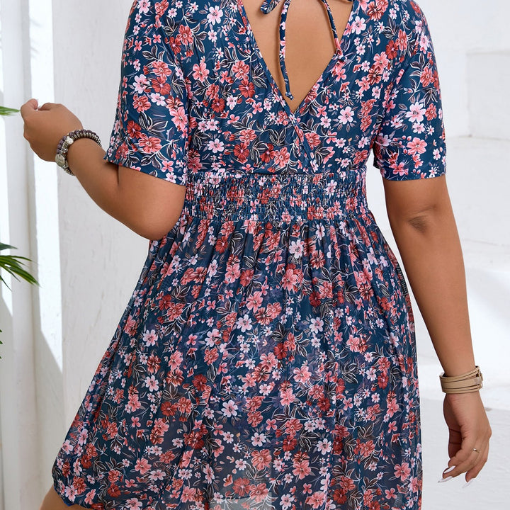 Damen Blumenkleid mit gesmoktem Unterteil Echo Archiv