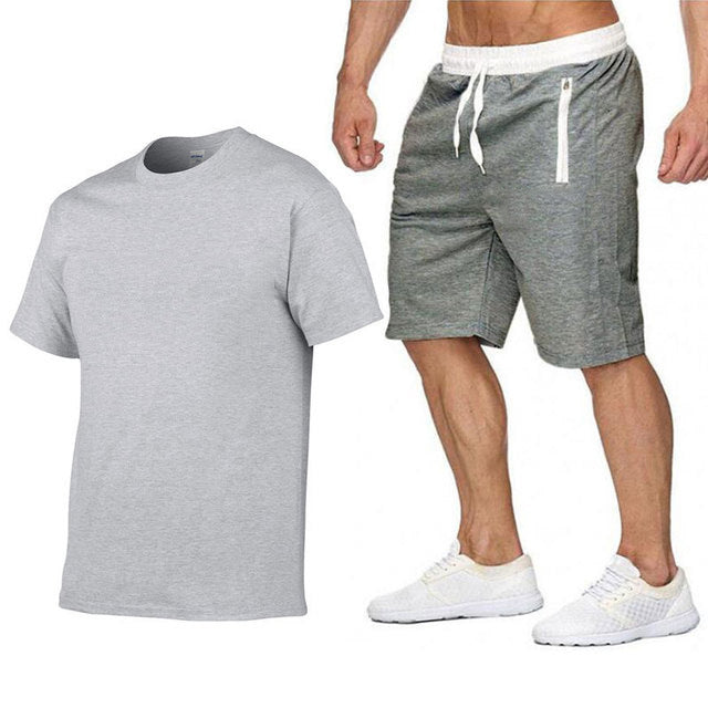 Herren sportliches T-Shirt und bequeme Shorts im lässigen Stil Echoarchiv