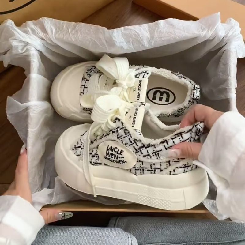 Damen Bequeme Sneakers mit kuscheligem Innenfutter und trendigem Design Echo Archiv