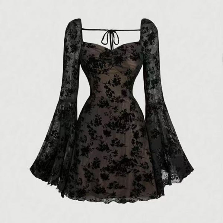 Damen Mini-Kleid mit floralen Spitzenärmeln und verführerischem Ausschnitt Echo Archiv