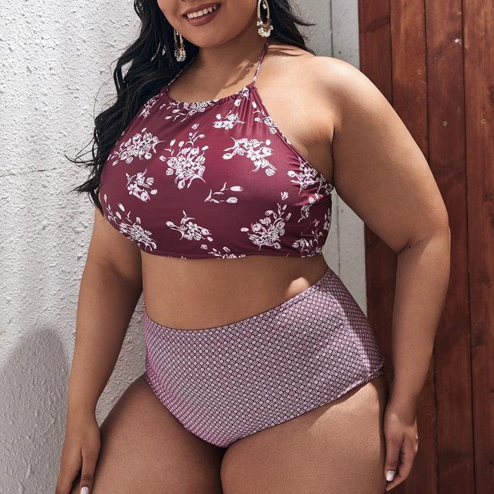 Damen Bikiniset mit floralem Oberteil und hoch geschnittenem Höschen Echo Archiv