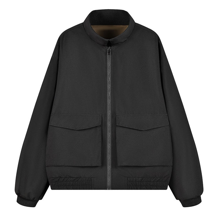 Herren Boxy Utility‑Bomberjacke mit großen Pattentaschen, Stehkragen & Reißverschluss Echoarchiv