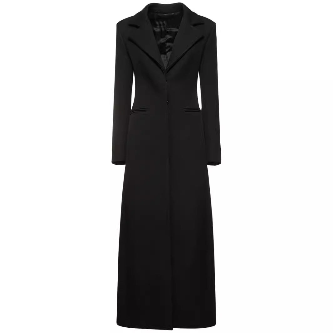 Damen Taillierter Longline-Mantel mit Reverskragen und Einreiher-Schnitt Echoarchiv