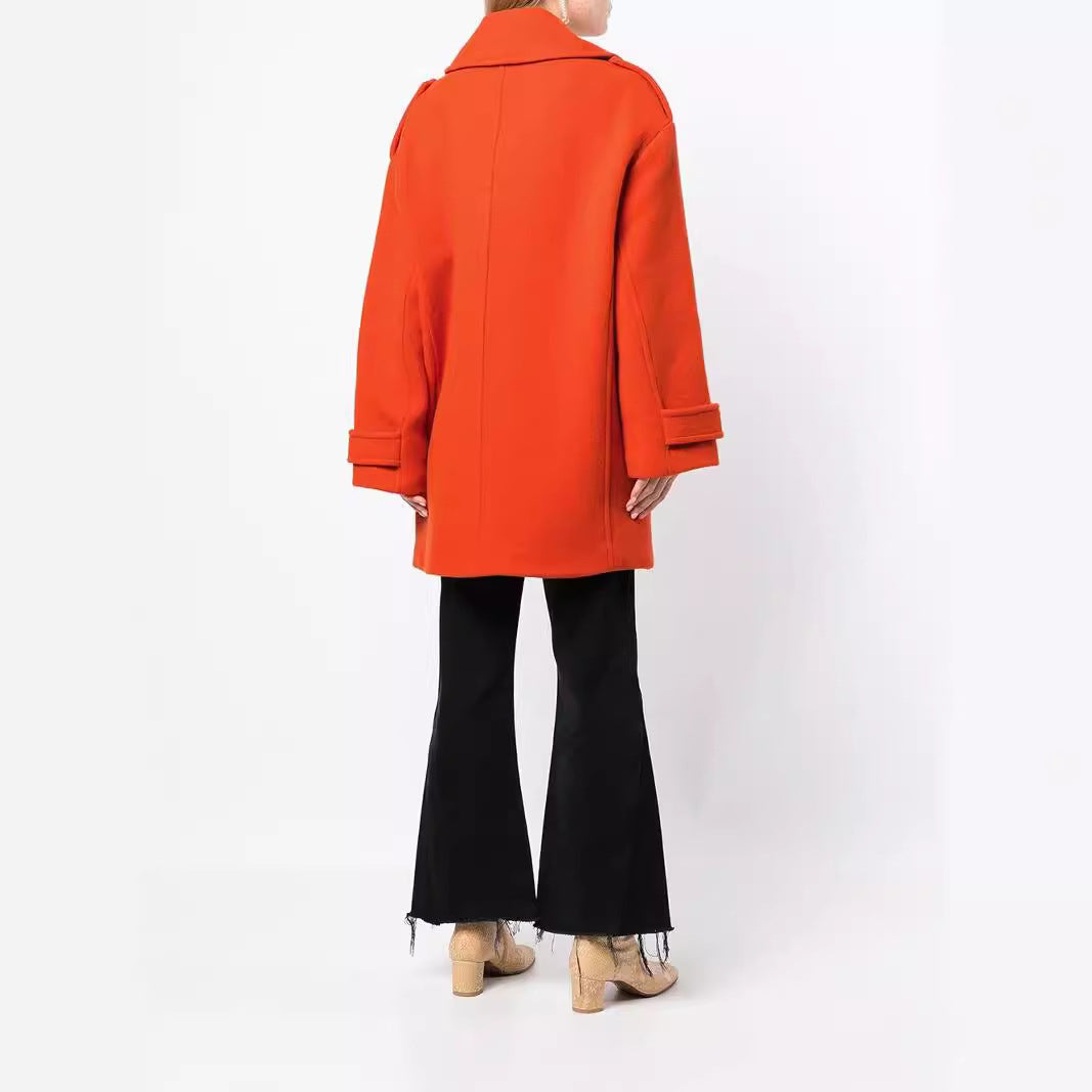 Damen Oversize Zweireihiger Kurzmantel aus Wollmix mit überbreiten Ärmeln und goldenen Zierknöpfen Echoarchiv