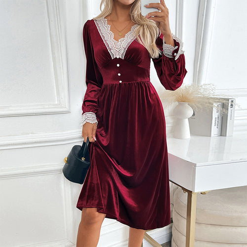 Damen Samt-Midikleid mit Spitzen‑V-Ausschnitt, tailliertem Empire‑Schnitt und Zierknöpfen Echoarchiv