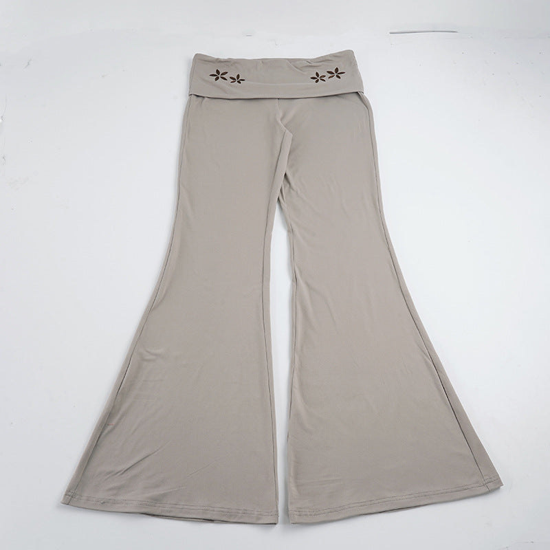 Damen nan Yogahose Flared mit Umschlagbund, komfortable Bootcut-Passform und Laser-Cut Blütendetail Echo Archiv