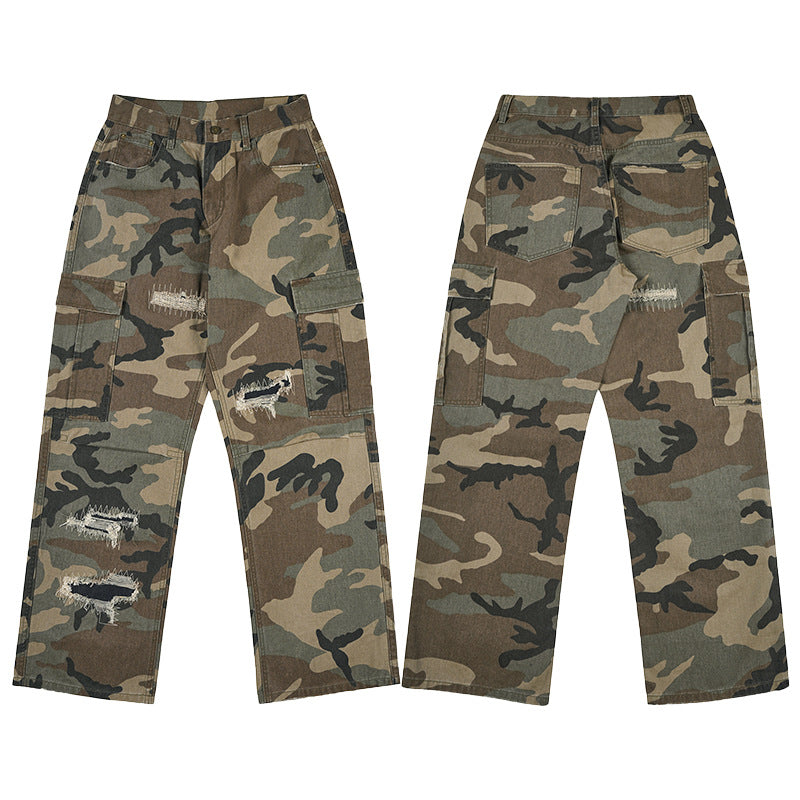 Herren weite Cargo-Hose im Camouflage-Look mit bewusst aufgerissenen Details und großen Pattentaschen Echo Archiv