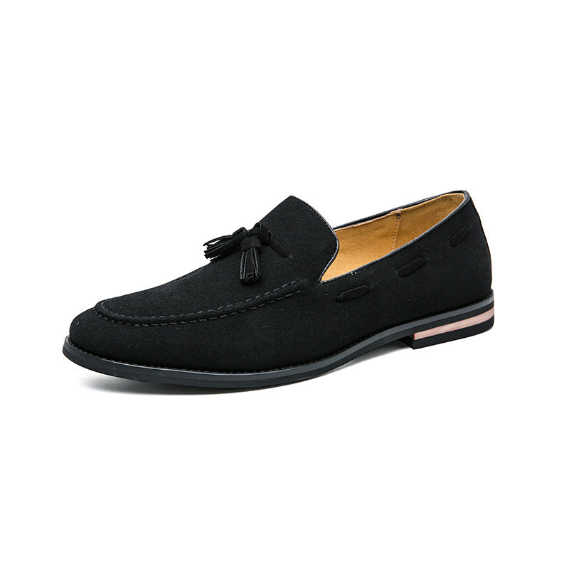 Herren Quasten-Slipper aus Veloursleder mit handgenähter Moccasinnaht und gepolstertem Lederfußbett – Tavélo