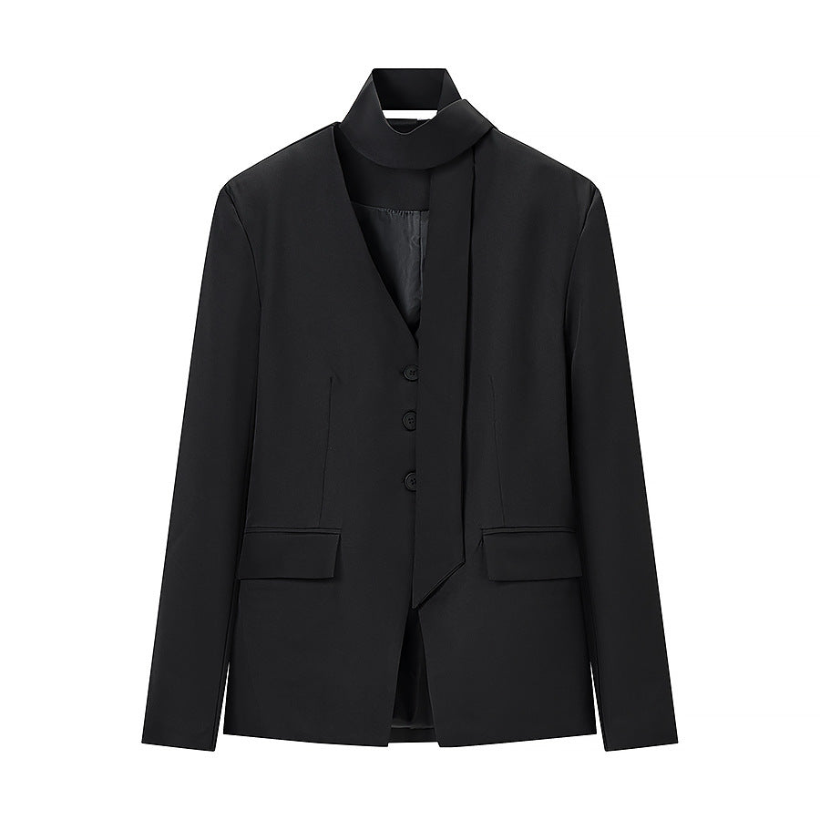 Damen Taillierter Blazer mit Schalkragenband, dreifacher Knopfleiste und Pattentaschen Echo Archiv