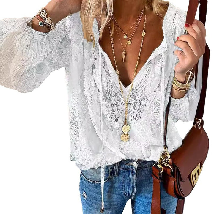 Damen elegante Bluse mit feiner Spitze und tiefem V-Ausschnitt Echo Archiv