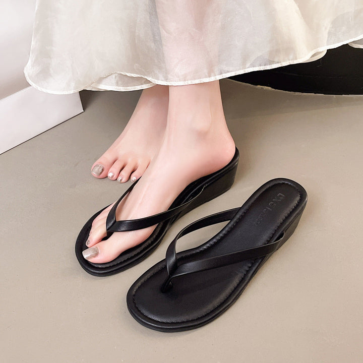 Damen eleganter Wedgesandalen mit schimmerndem Design Echoarchiv