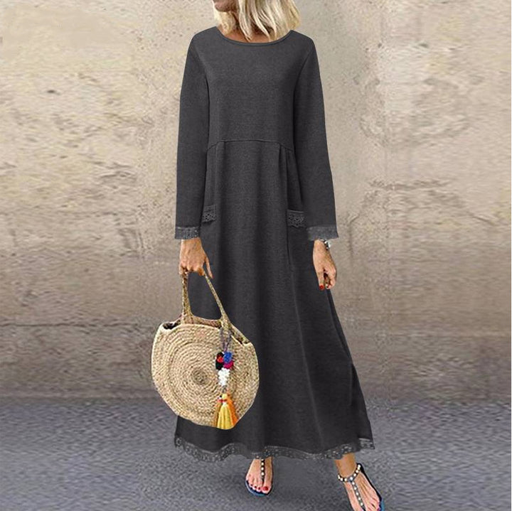 Damen nan Maxikleid mit lockerem A‑Linien Schnitt, Rundhalsausschnitt, aufgesetzten Eingrifftaschen und zierlichem Spitzenbesatz Echo Archiv