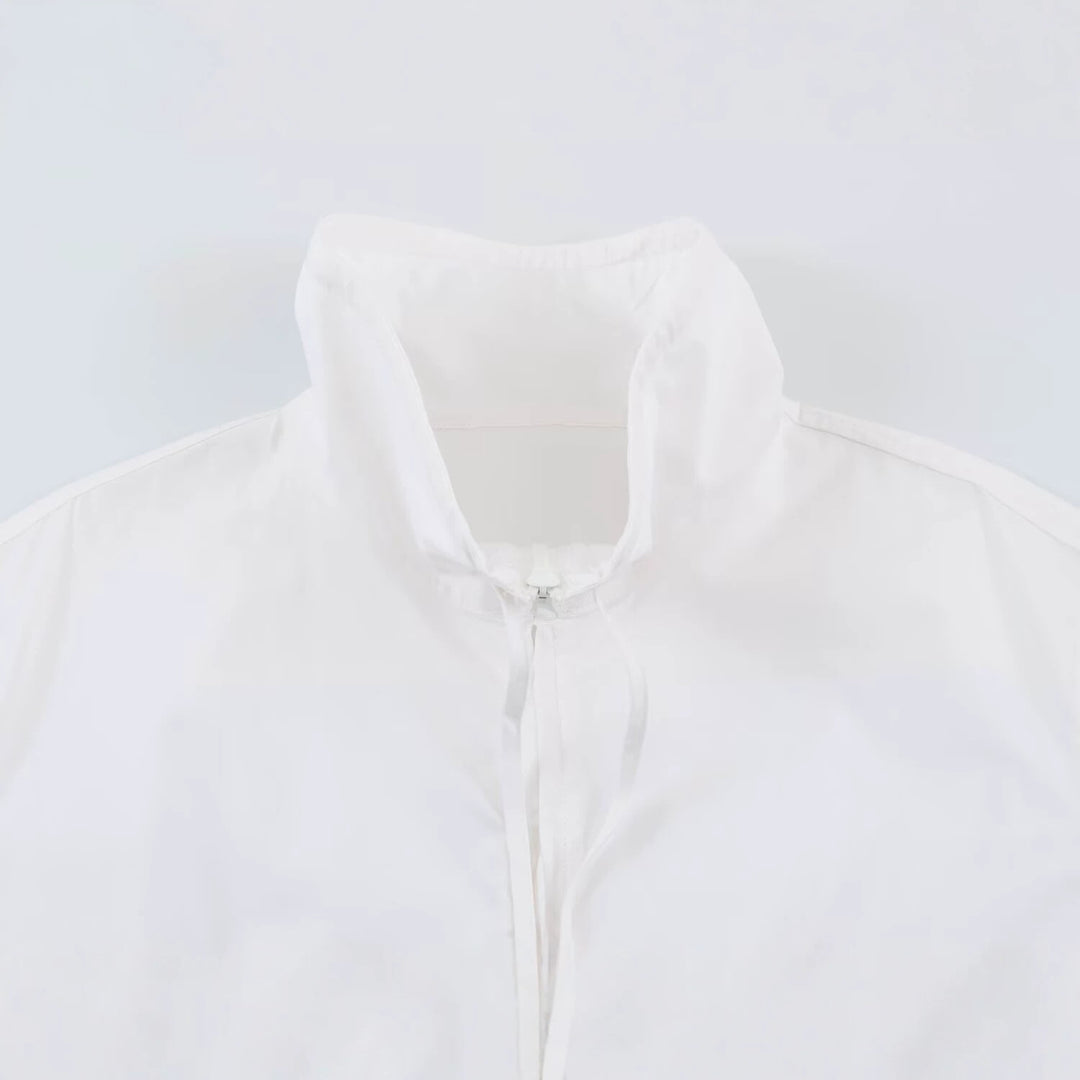 Damen Leichte Cropped Übergangsjacke mit hohem Funnelkragen und Tunnelzugtaillierung Echo Archiv