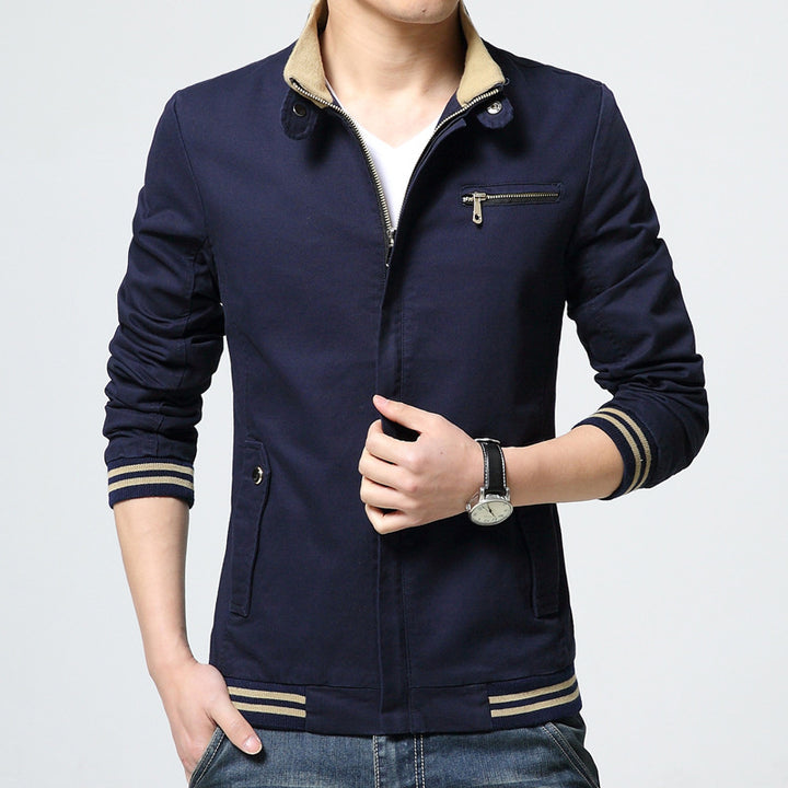 Herren nan sportlich-elegante Harringtonjacke mit Stehkragen, Reißverschlusstasche und gestreiften Rippbündchen Echo Archiv