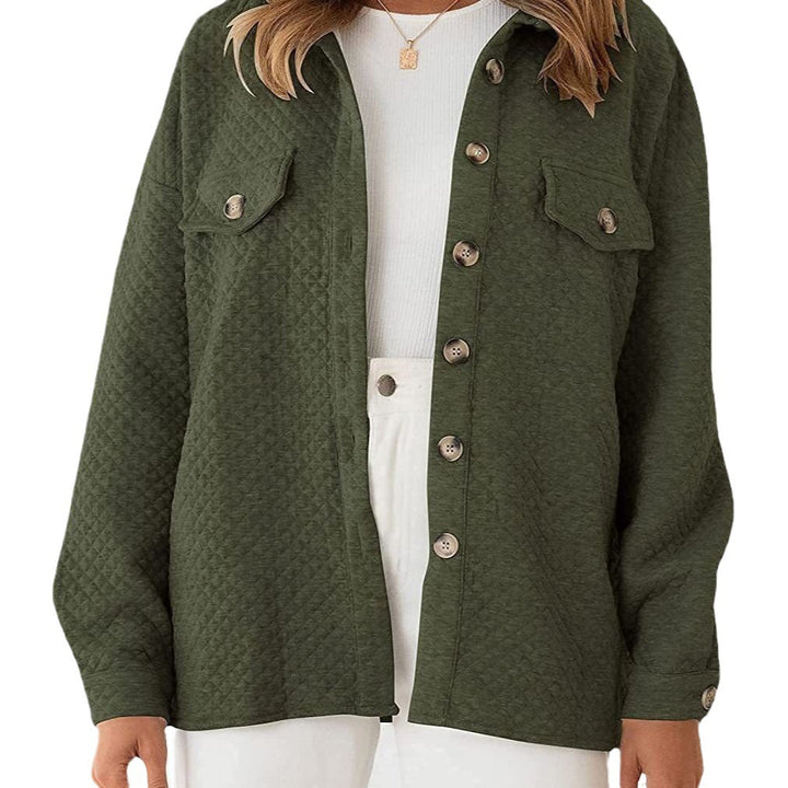 Damen Stepp Übergangshemdjacke mit Oversize Schnitt Brustpatten und Knopfleiste – Célinea