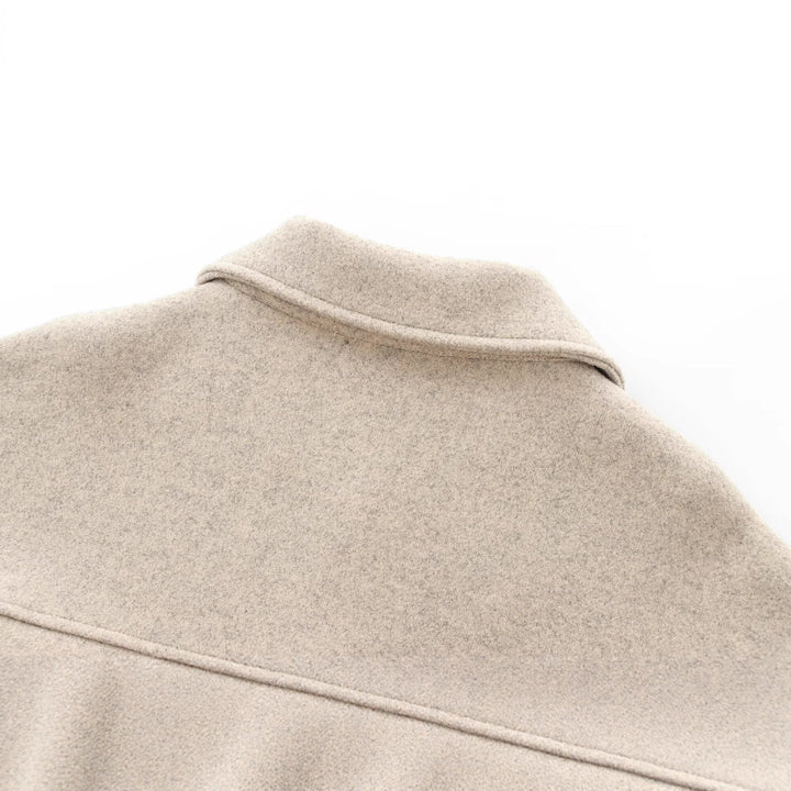Damen Kurz geschnittene Wollmix-Boxyjacke mit überschnittener Schulter und Pattentaschen Echoarchiv