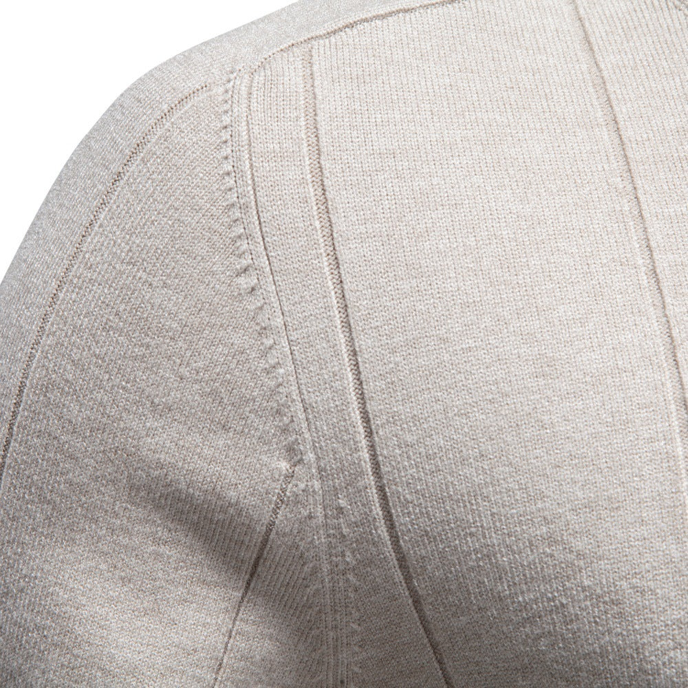 Herren Rollkragenpullover aus hochwertigem Feinstrick mit vertikaler Strukturnaht Echoarchiv