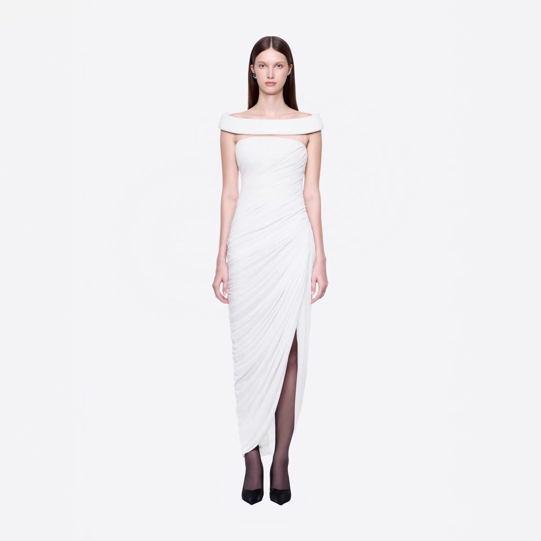 Damen Elegantes Cleopatra-Kleid mit tiefem Ausschnitt und drapiertem Rock Echo Archiv