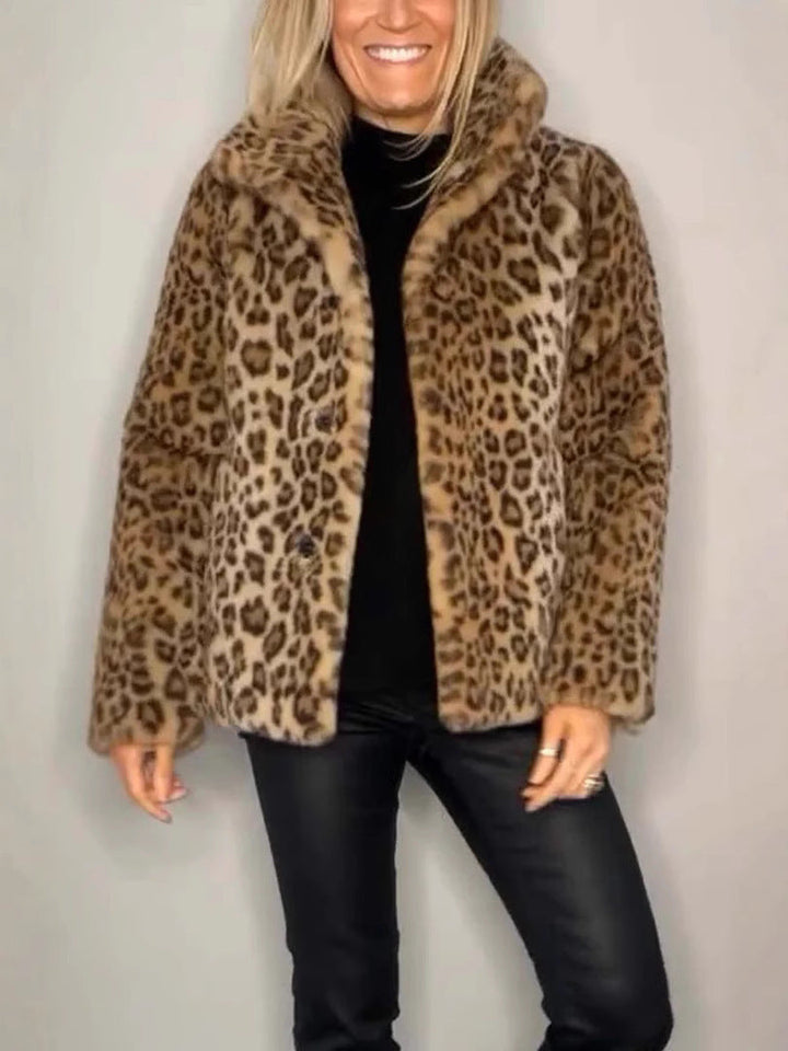 Echoarchiv | Mantel - Kunstpelz - Oversized Fit - Reverskragen - Leopardenprint