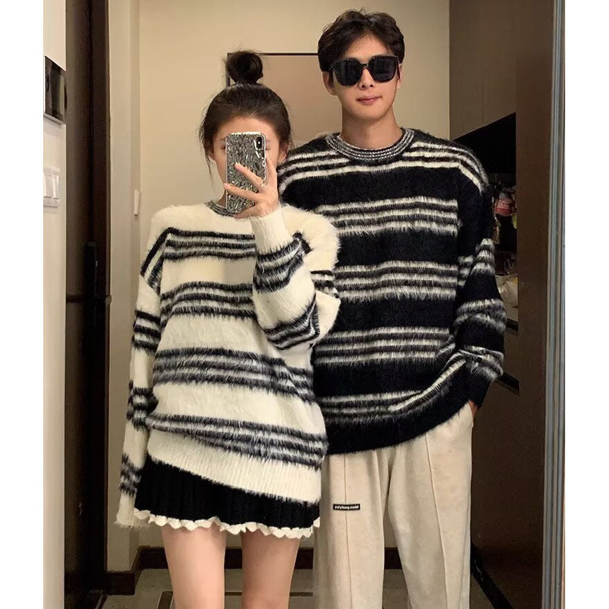 Damen Gemütlicher, gestreifter Grobstrickpullover Echoarchiv