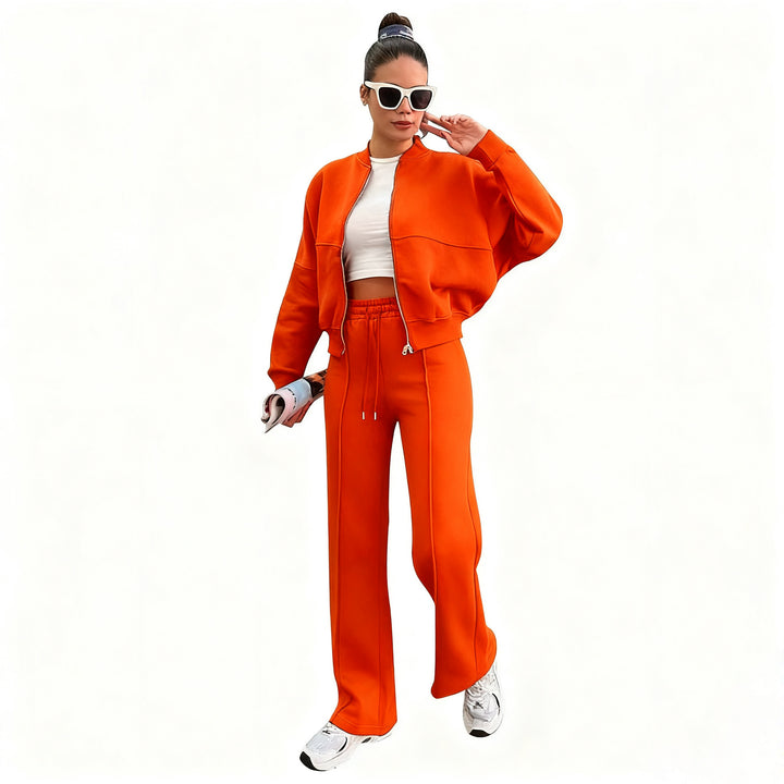 Damen nan kurz geschnittenes Blouson mit Reißverschluss und weiter High-Waist Jogginghose Set Echo Archiv
