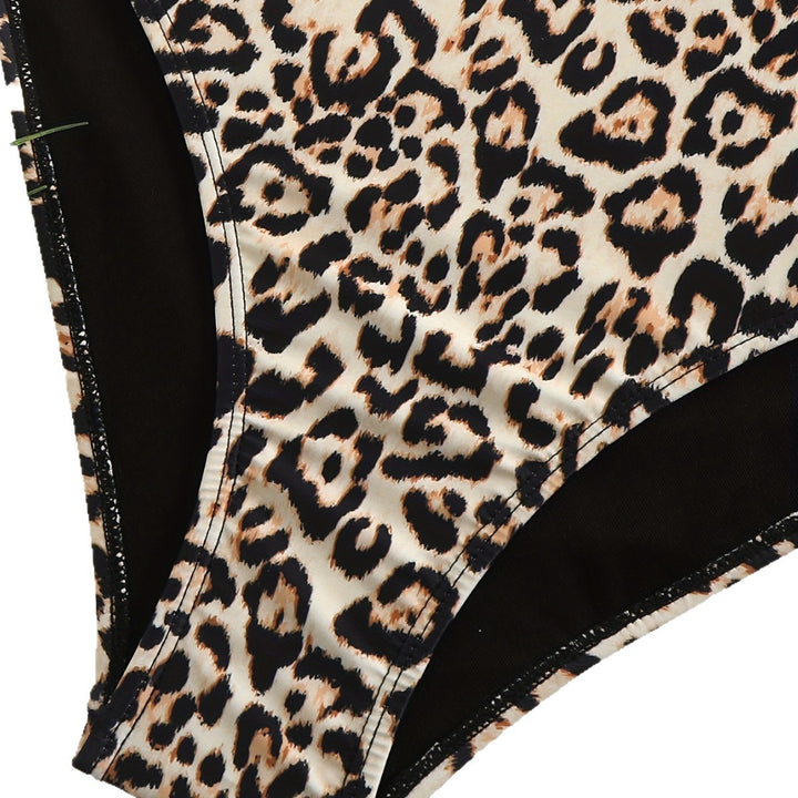 Damen Triangel-Bikini-Set mit edlem Wickeltuch und raffiniertem Animal-Print Echo Archiv