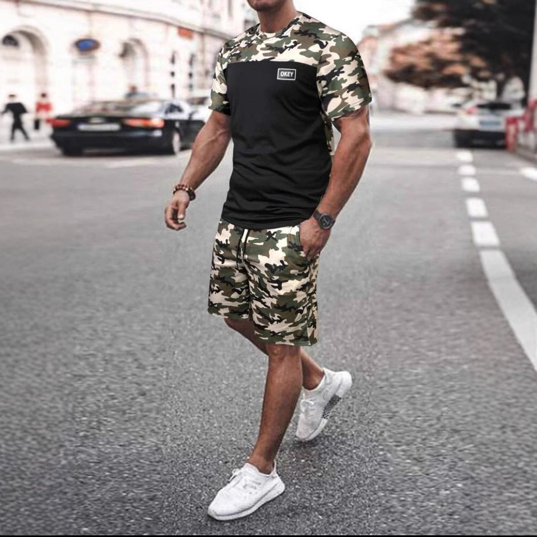 Herren Camouflage Sportanzug mit modernem Design und praktischen Taschen Echoarchiv
