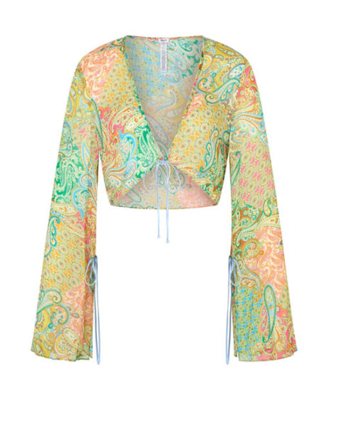 Damen cropped Bluse mit weitem Arm und verspieltem Paisleymuster Echo Archiv