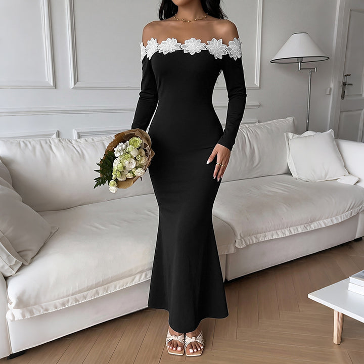 Damen Schulterfreies Maxikleid mit Carmen‑Ausschnitt, figurbetonter Silhouette und Spitzenblütenbesatz – Valéora