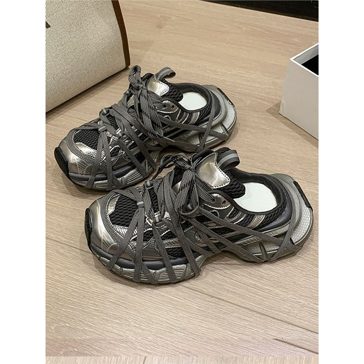 Damen Chunky-Sneaker mit mehrfachen Zier‑Riemen, atmungsaktivem Mesh und ergonomischer Plateau-Sohle – Névara