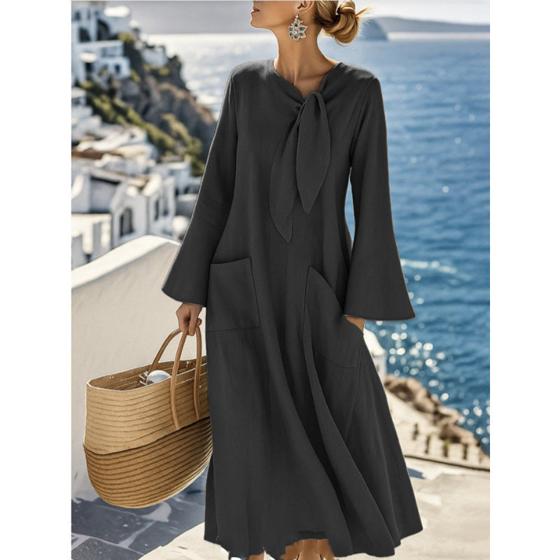 Damen Leichtes Maxikleid mit Bindeschleife, Glockenärmeln und aufgesetzten Taschen – Valéora