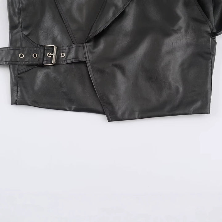 Damen Kurzer Kunstleder-Blouson mit übergroßem Schalkragen und Taillenriemen Echo Archiv