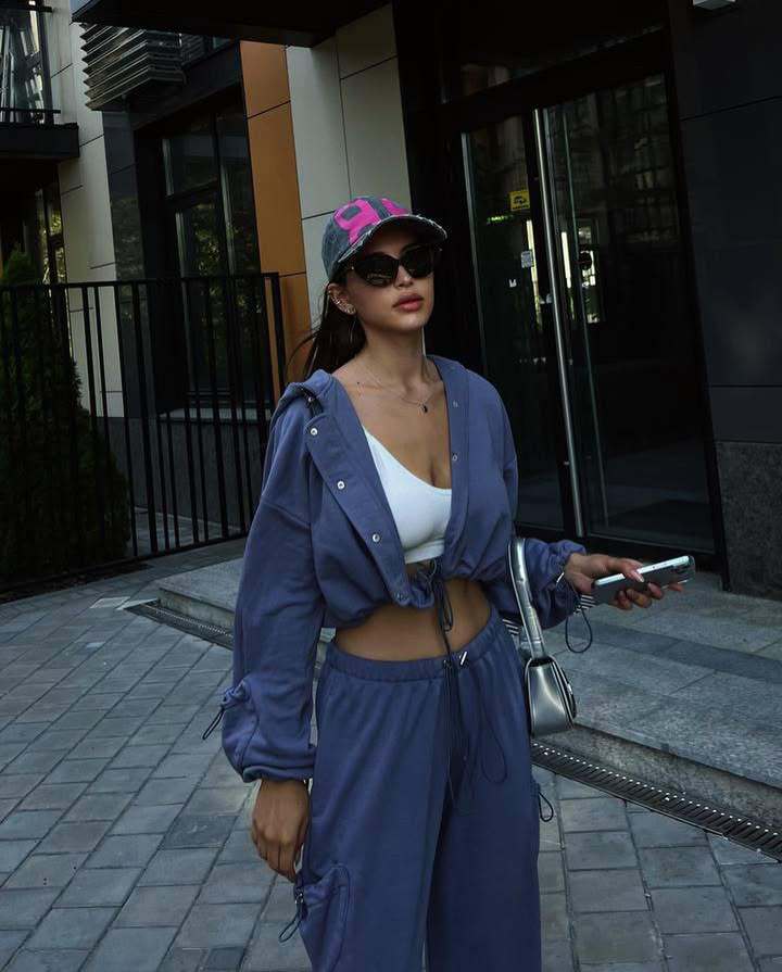 Damen Loungewear-Set mit Oversize-Kapuzenjacke und taillenhohen Sweatpants – Auréline