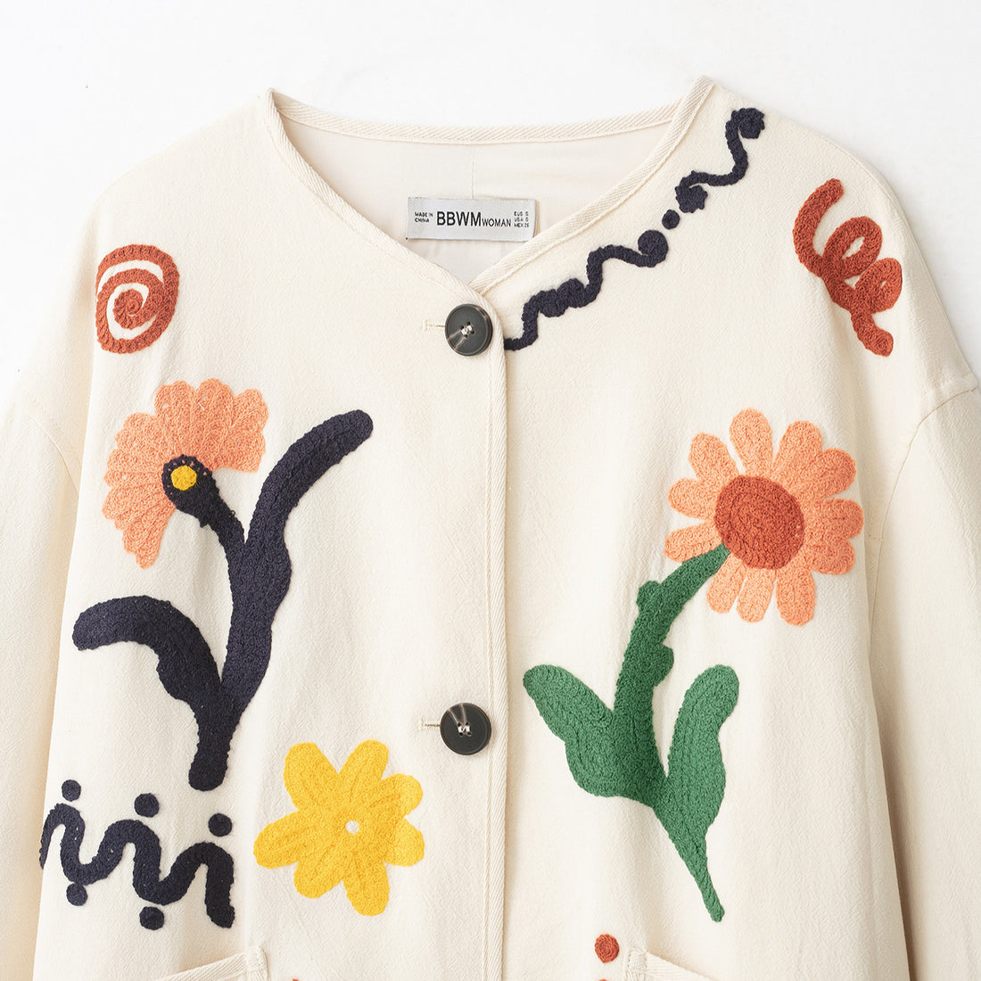 Damen Bestickte Oversize Baumwolljacke mit Blumendekor und Knopfleiste Echoarchiv