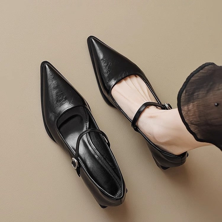 Damen Riemchenpumps im Mary‑Jane‑Stil mit spitzer Zehenkappe und geformtem Blockabsatz Echo Archiv