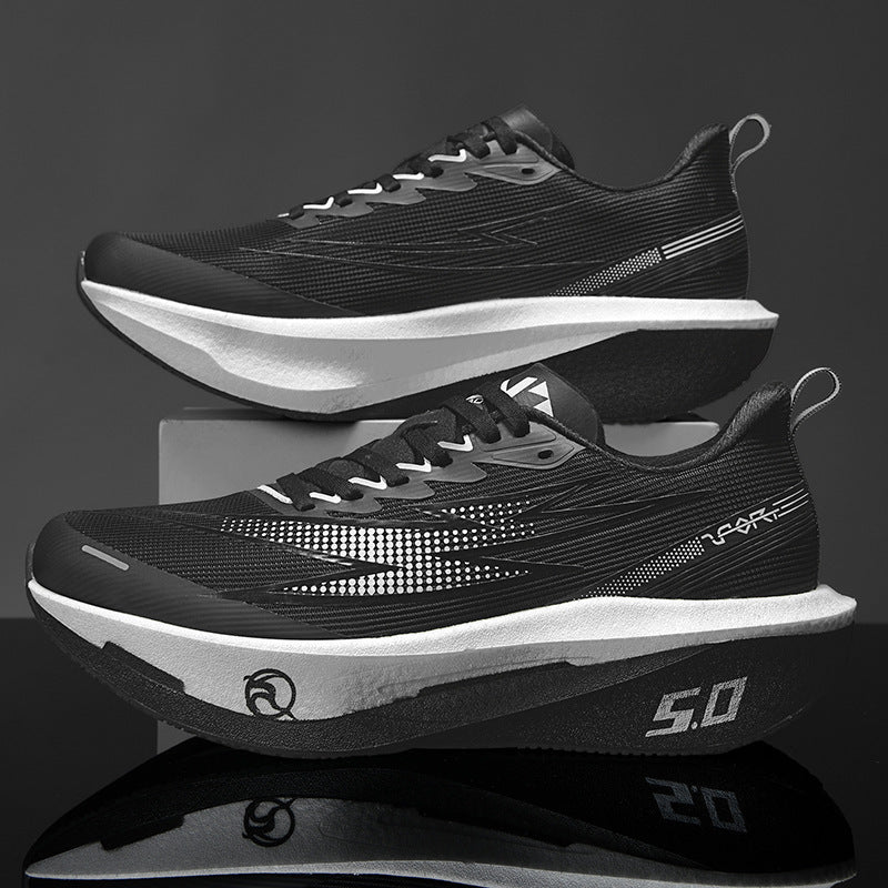Unisex gedämpfte Race-Plateau-Laufschuhe mit Rocker-Zwischensohle und atmungsaktivem Micro-Mesh – Tavélo