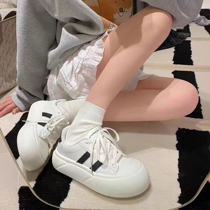 Damen modische Plattform Sneakers mit einzigartigem Schnürsystem Echo Archiv