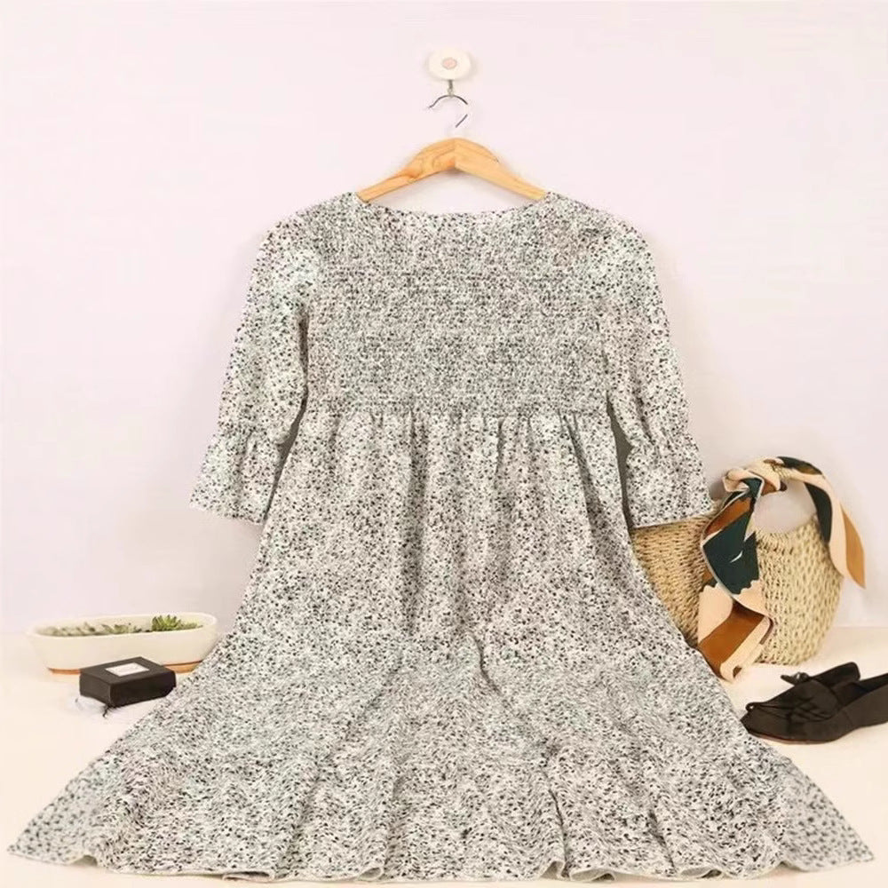 Damen nan lockerfallendes Babydoll-Midikleid mit geraffter Unterbrust, überschnittenen Dreiviertelärmeln und feinem Blumenprint Echo Archiv