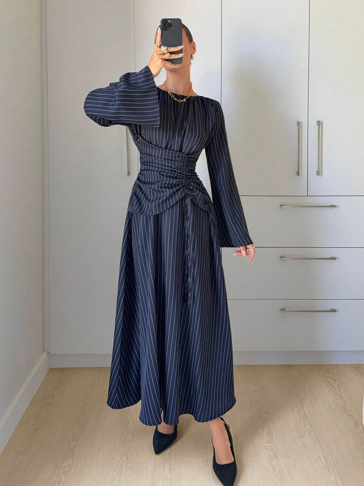 Damen Maxikleid mit geraffter Taillen-Schnürung, weiten Ärmeln und fließendem Rock Echo Archiv
