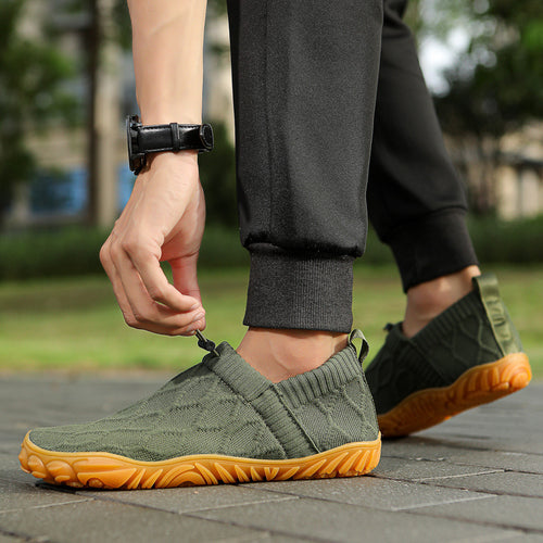 Herren gestrickte Slip-On Freizeitsneaker mit elastischem Schaft, Zuglasche und griffiger Gummisohle Echo Archiv