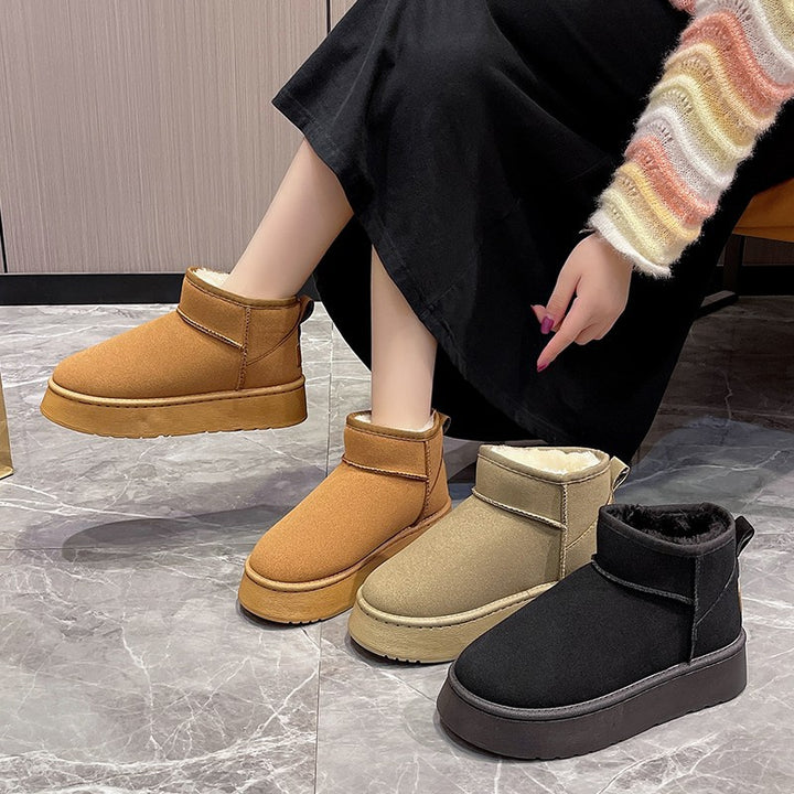 Damen Gefütterte Kurzschaft Winterboots mit Kunstfellfutter Plateau‑Sohle und Pull‑On Echo Archiv