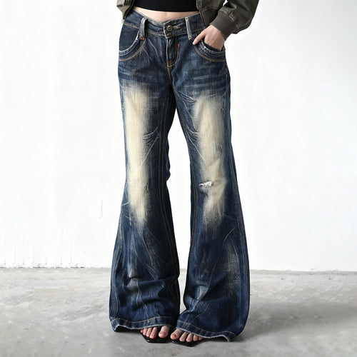 Damen Flared Jeans mit modischem Used-Look Echo Archiv