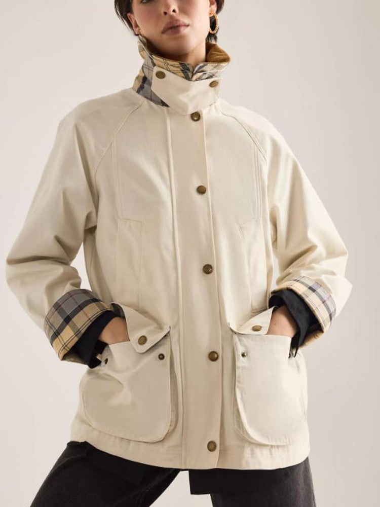 Damen Übergangsjacke mit Cordkragen, Karo-Innenmanschetten und aufgesetzten Taschen Echoarchiv